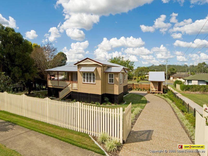 10 Kerwick Street, Redbank QLD 4301