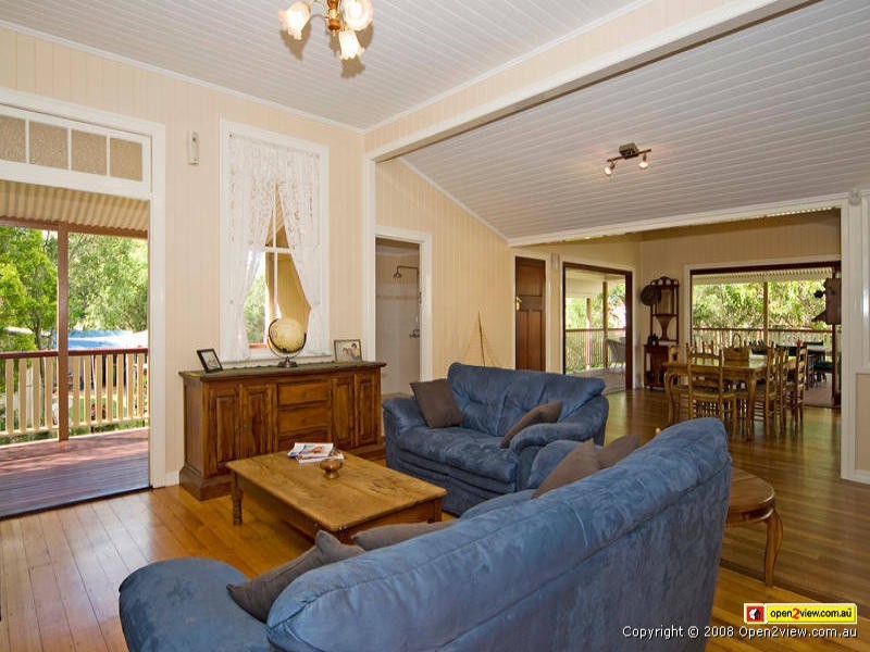 10 Kerwick Street, Redbank QLD 4301