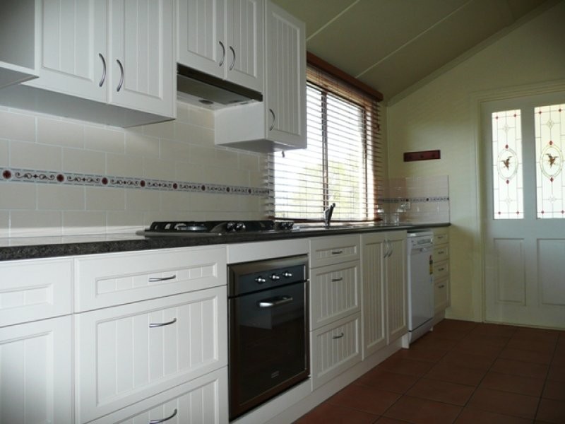 28 Greenham Street, Raceview QLD 4305