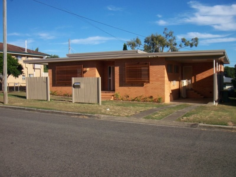 13 Warrawong Street, Eastern Heights QLD 4305