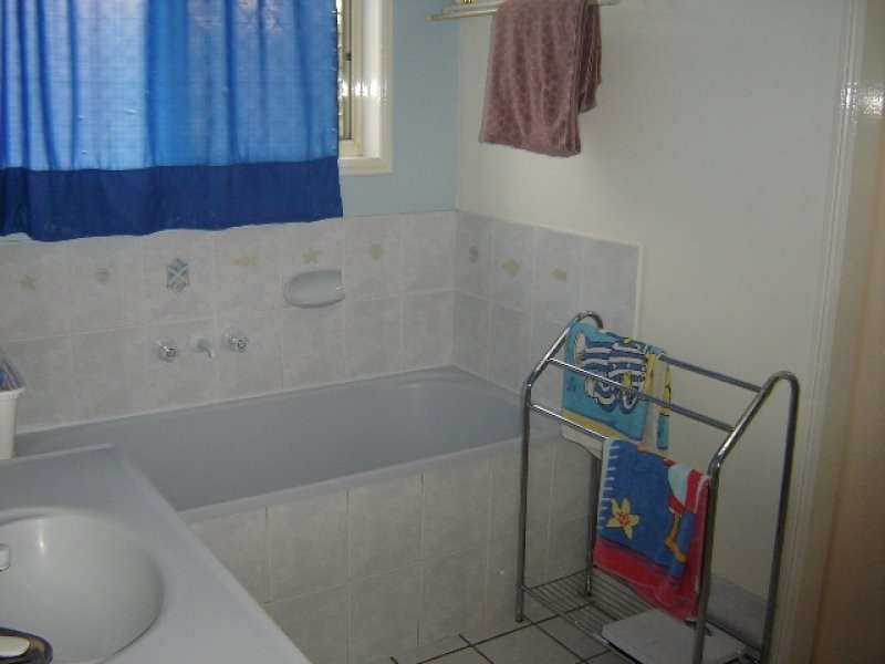 44 Cowley Drive, Flinders View QLD 4305