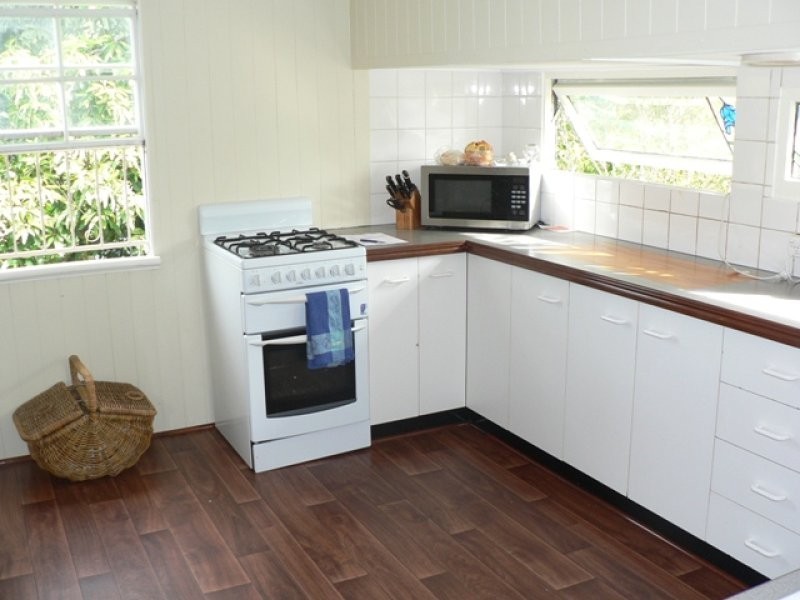 21 Alice Street, Silkstone QLD 4304