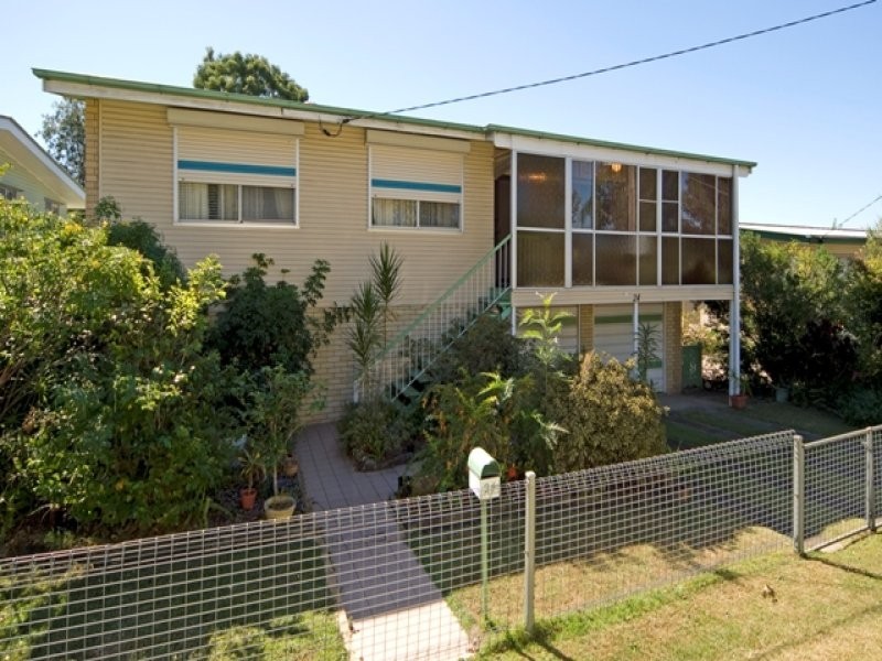 24 Nile Street, Riverview QLD 4303