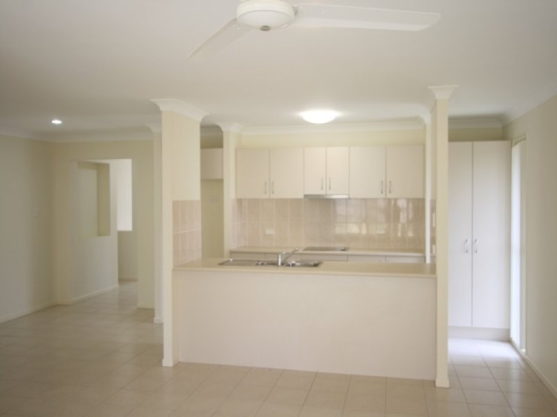 11 Foreman Court, Collingwood Park QLD 4301
