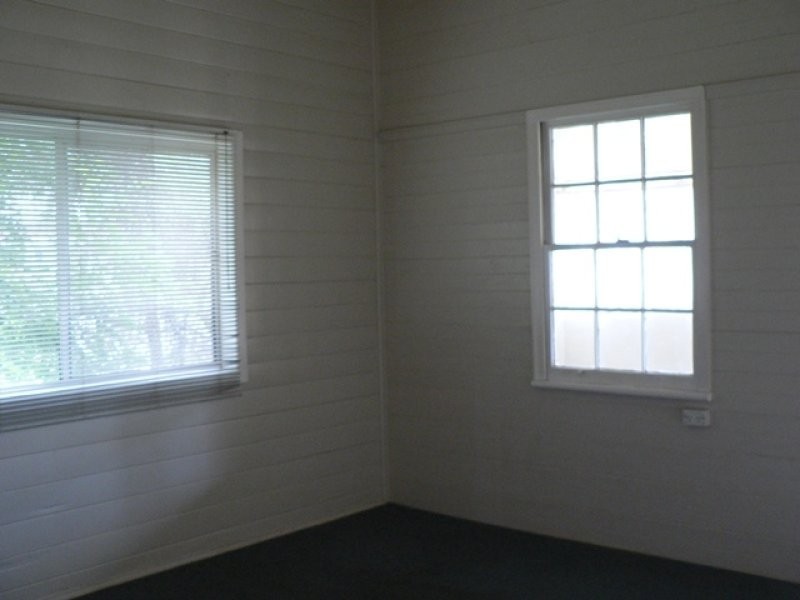 3 Queen Street, Harrisville QLD 4307