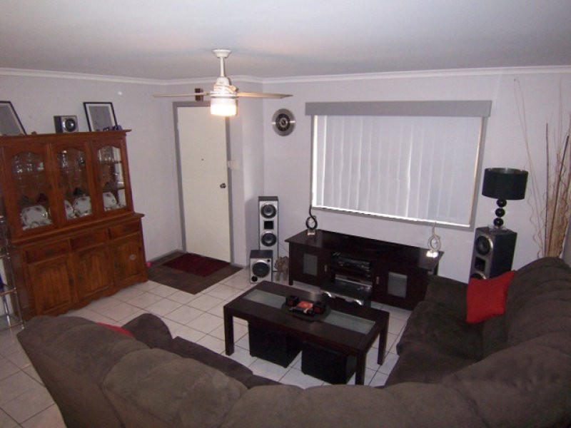 1 Maitland Street, Churchill QLD 4305