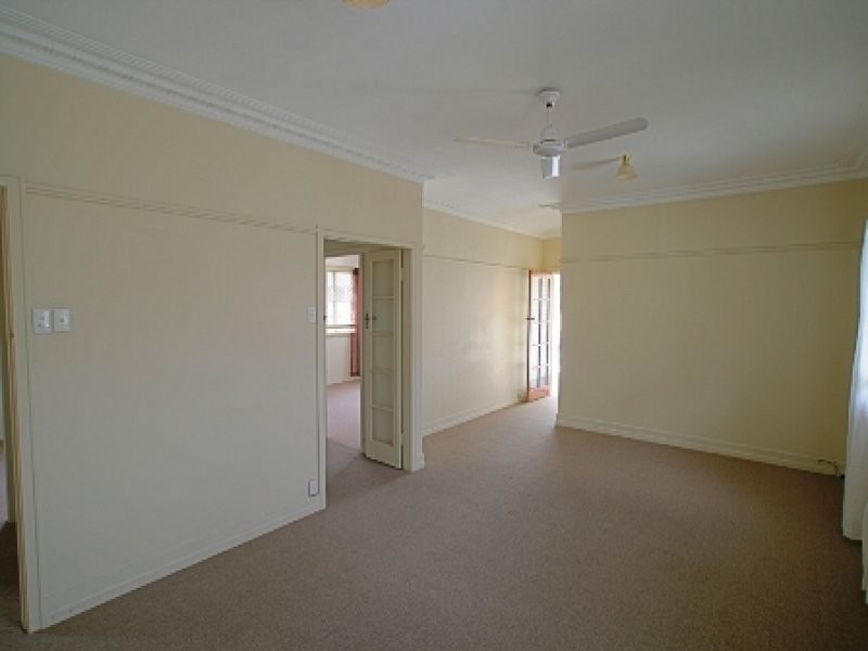 9A Park Street, Ipswich QLD 4305