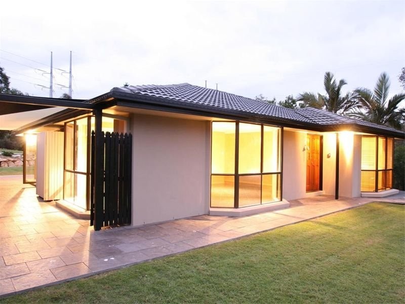 4 Wirriboot Court, Karana Downs QLD 4306