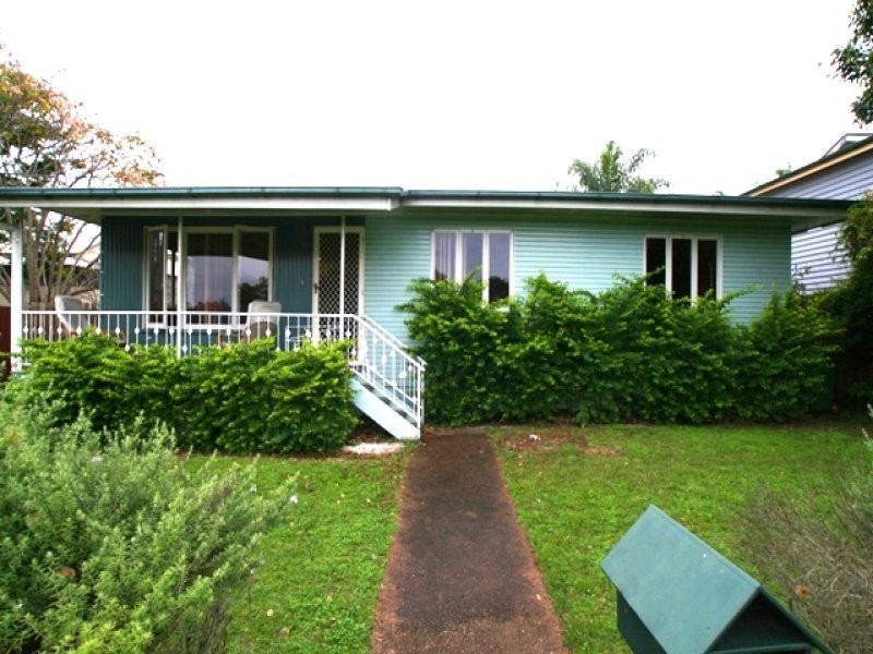 29 Woodford Street, One Mile QLD 4305
