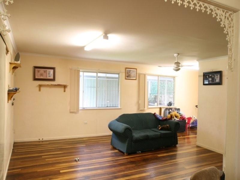 29 Woodford Street, One Mile QLD 4305