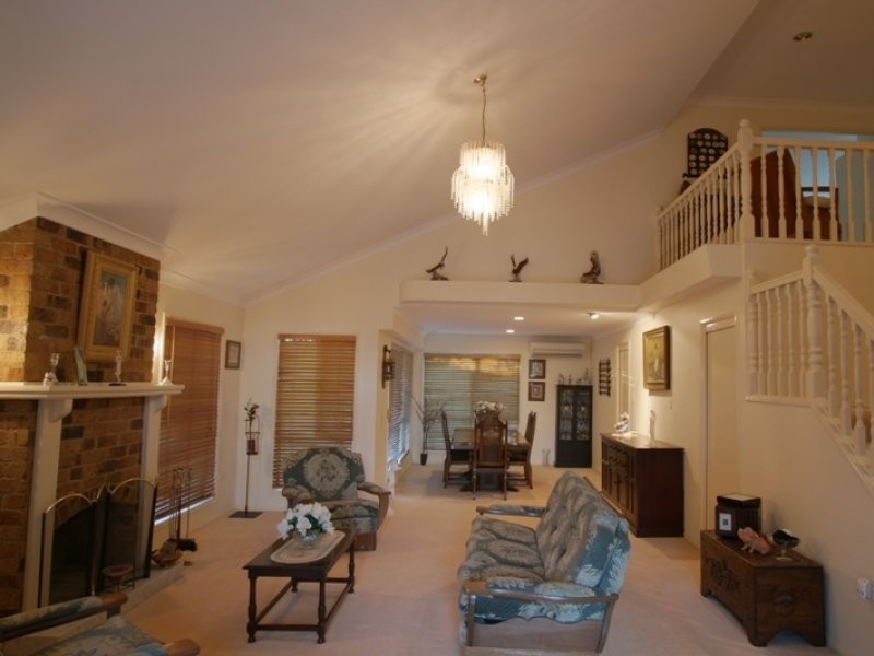 1 St Ives Court, Karana Downs QLD 4306