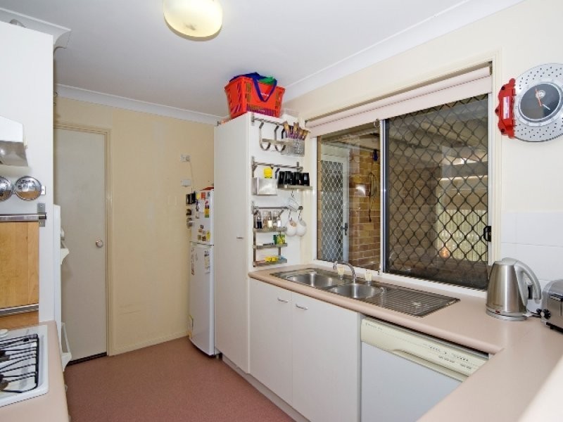 41 Jonquil Circuit, Flinders View QLD 4305