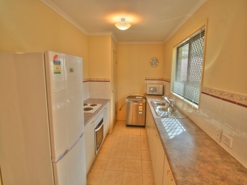 16 Comona Court, Wulkuraka QLD 4305