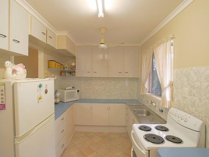 37 Caroline Street, Riverview QLD 4303