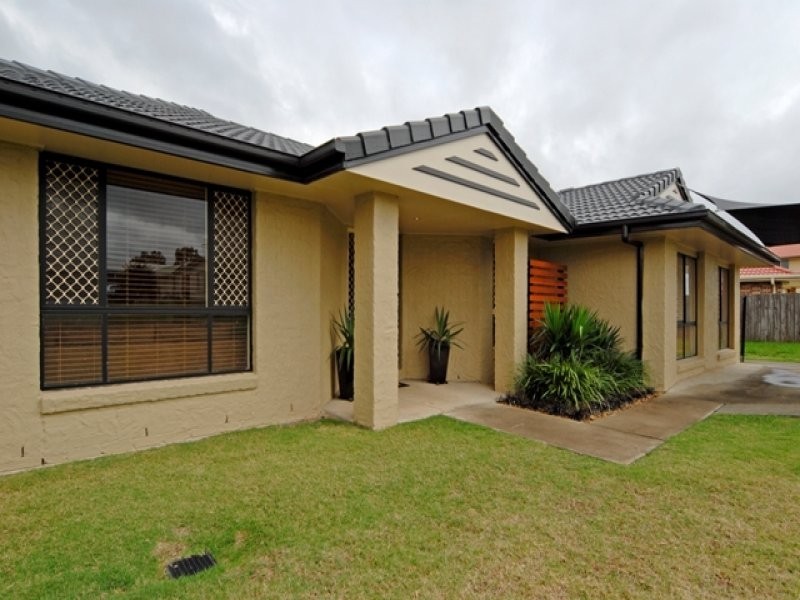 8 Crosby Crescent, Raceview QLD 4305
