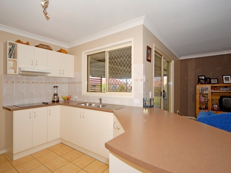 8 Crosby Crescent, Raceview QLD 4305