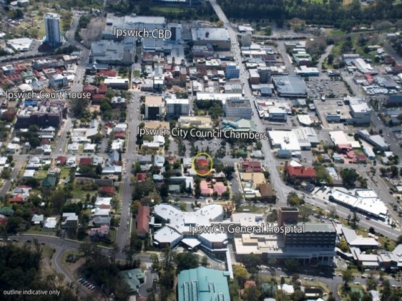 24 Roderick Street, Ipswich QLD 4305