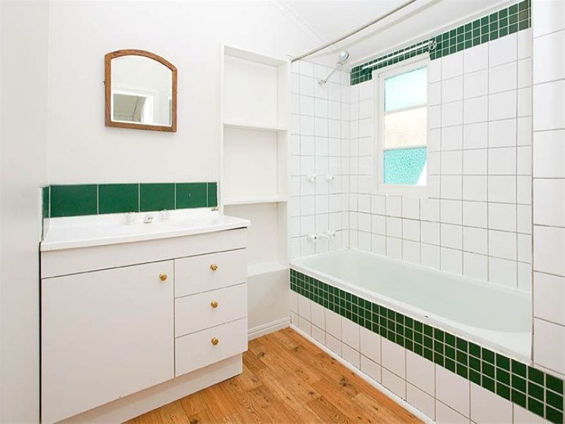 2 Willey Street, Ipswich QLD 4305