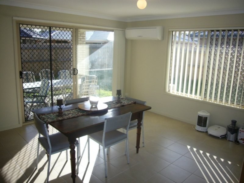 18 Burswood Close, Wulkuraka QLD 4305