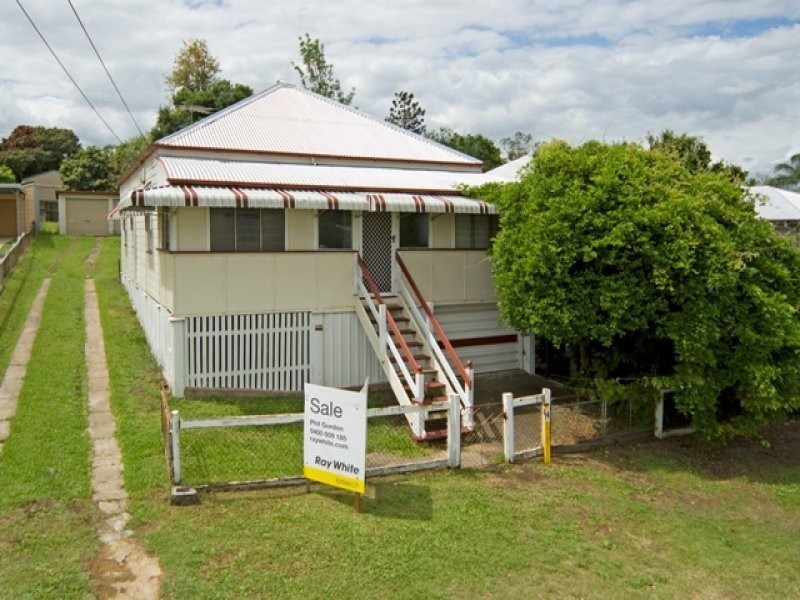 23 Moffatt Street, Ipswich QLD 4305