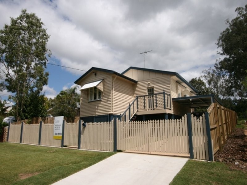 8 Wyman Street, Brassall QLD 4305