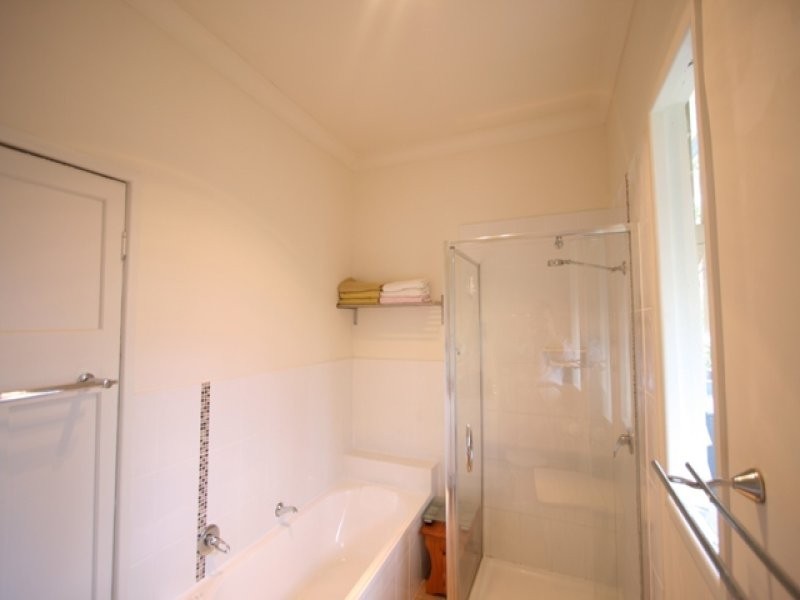 8 Wyman Street, Brassall QLD 4305