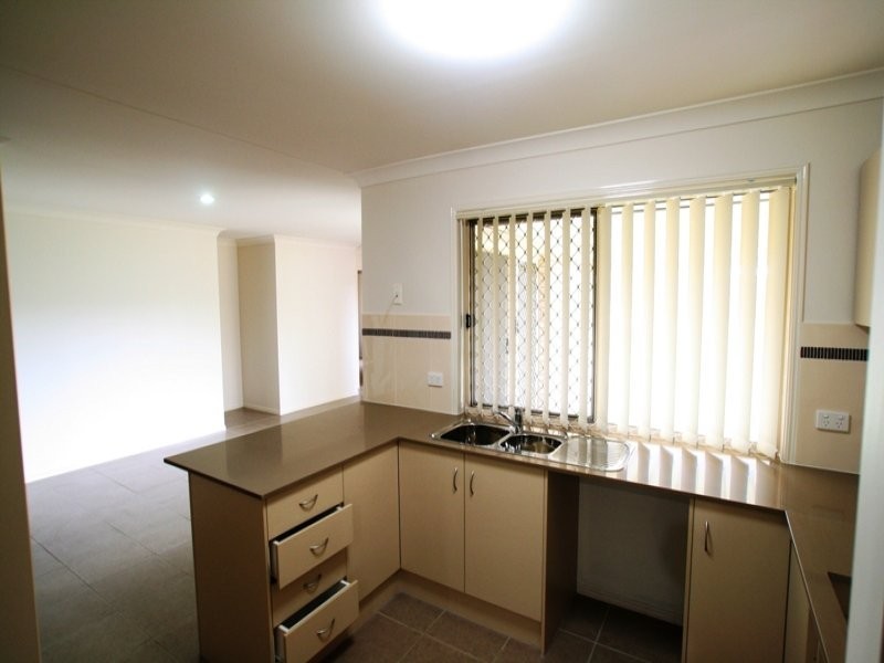 98 Avon Street, Leichhardt QLD 4305