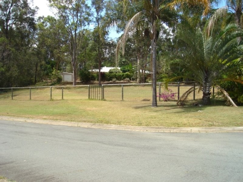 22 Belmore Court, Pine Mountain QLD 4306