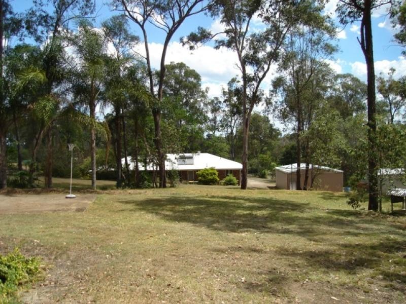 22 Belmore Court, Pine Mountain QLD 4306