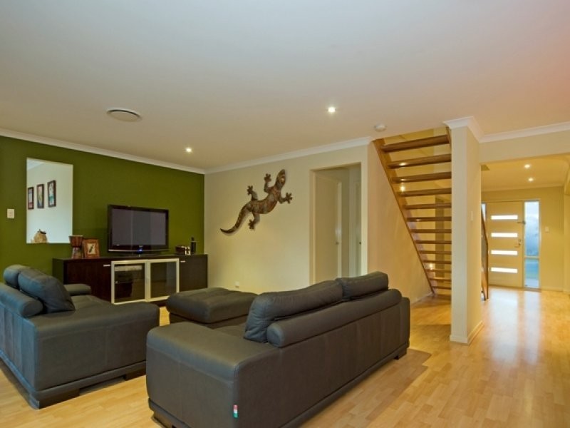 14 Alexandra  Close, Flinders View QLD 4305
