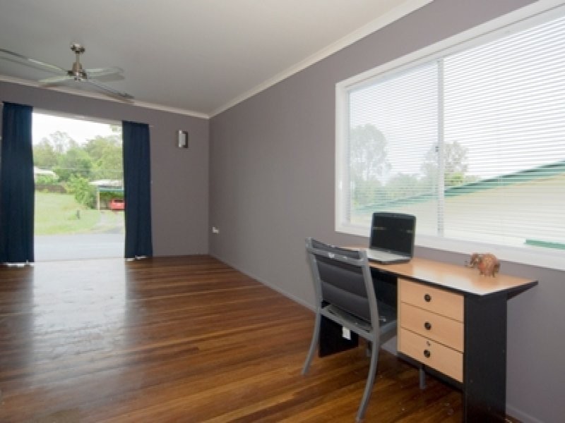 15 Boundary Street, Moores Pocket QLD 4305