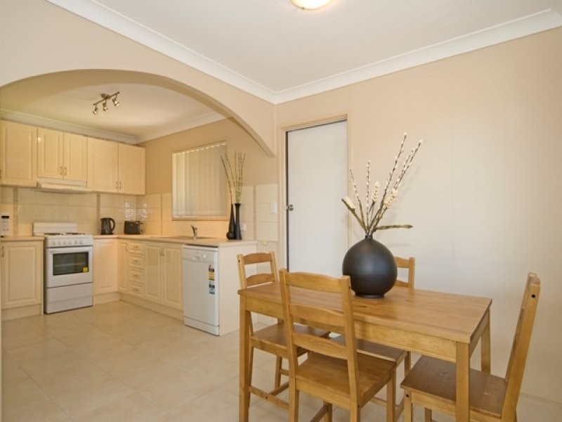 17 McKenzie Street, Bundamba QLD 4304