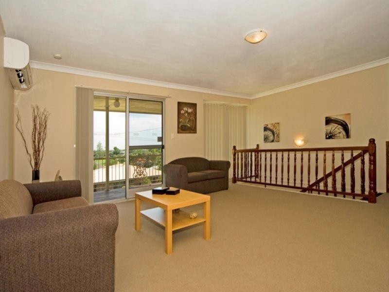 17 McKenzie Street, Bundamba QLD 4304