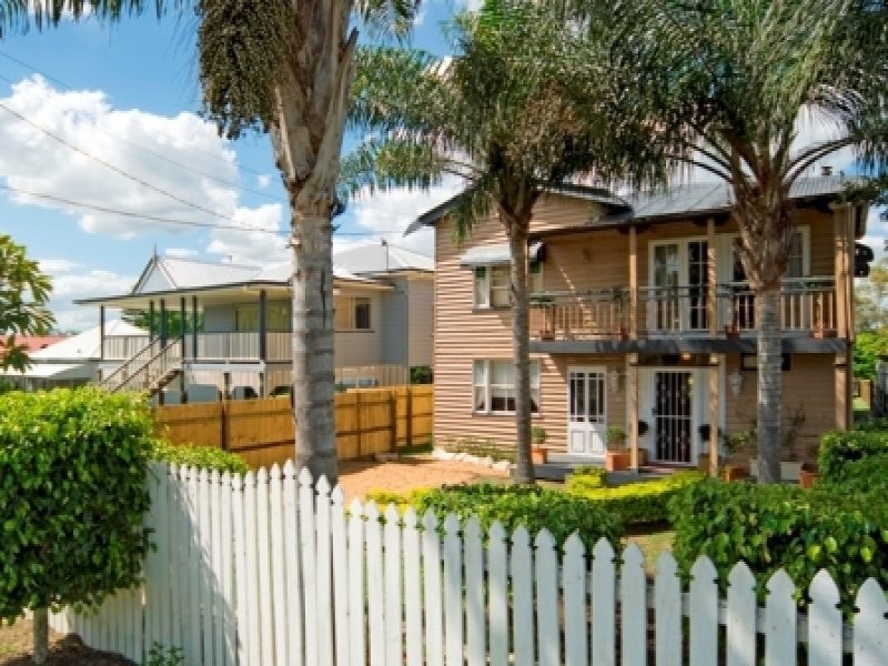 30 Whitehill Road, Newtown QLD 4305