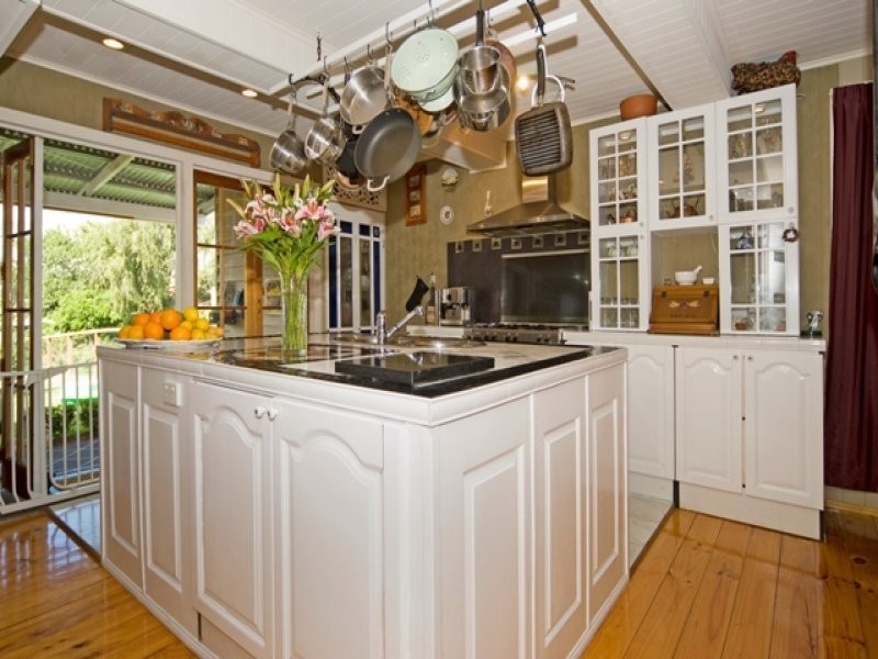 30 Whitehill Road, Newtown QLD 4305