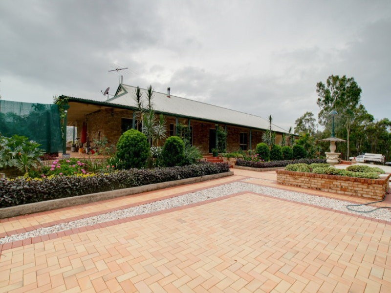 69 Lloyds Road, Wanora QLD 4306