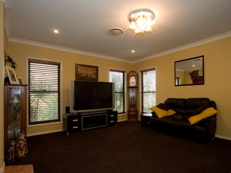 12 Kookaburra Place, Brookwater QLD 4300