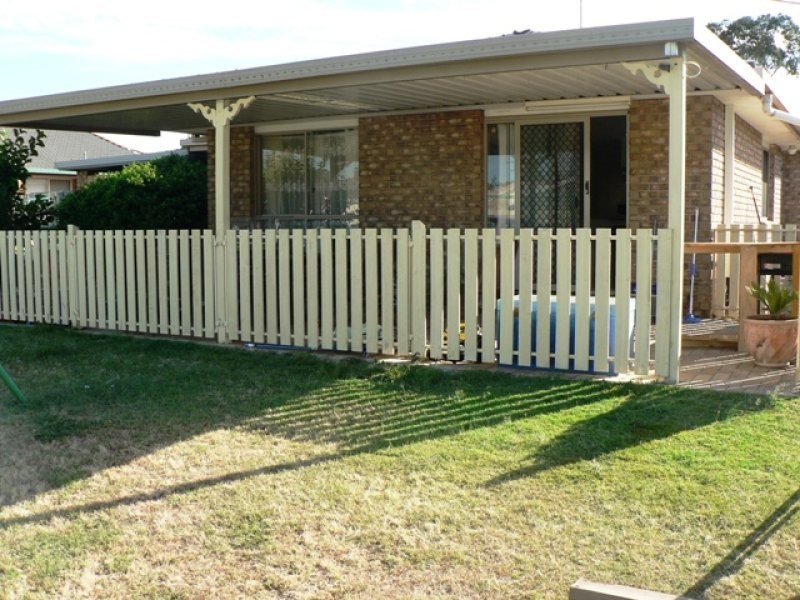 4 Pinto Court, Yamanto QLD 4305