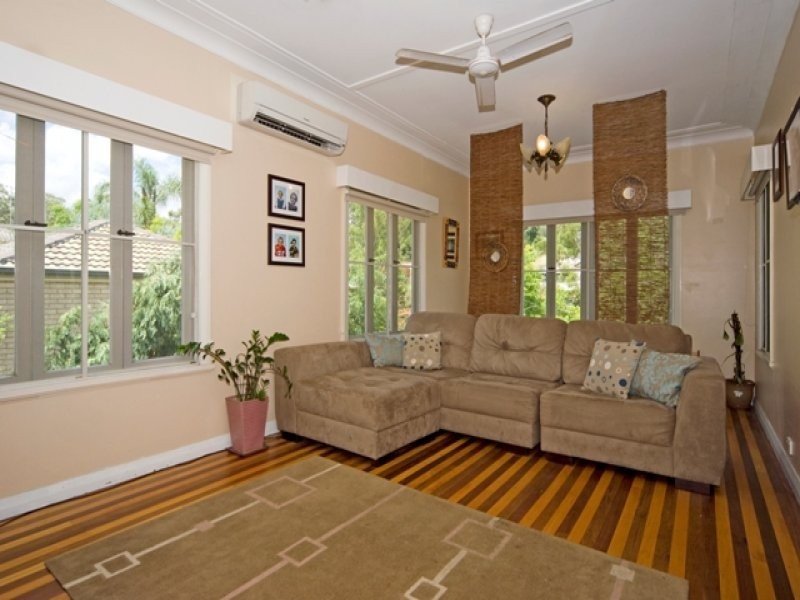 13 Beatty Street, Coalfalls QLD 4305