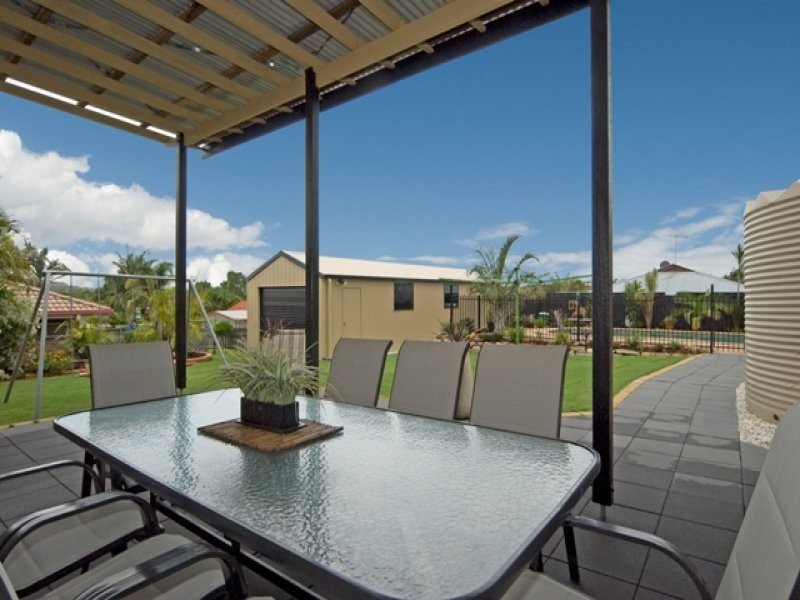 17 Butler Street, Raceview QLD 4305