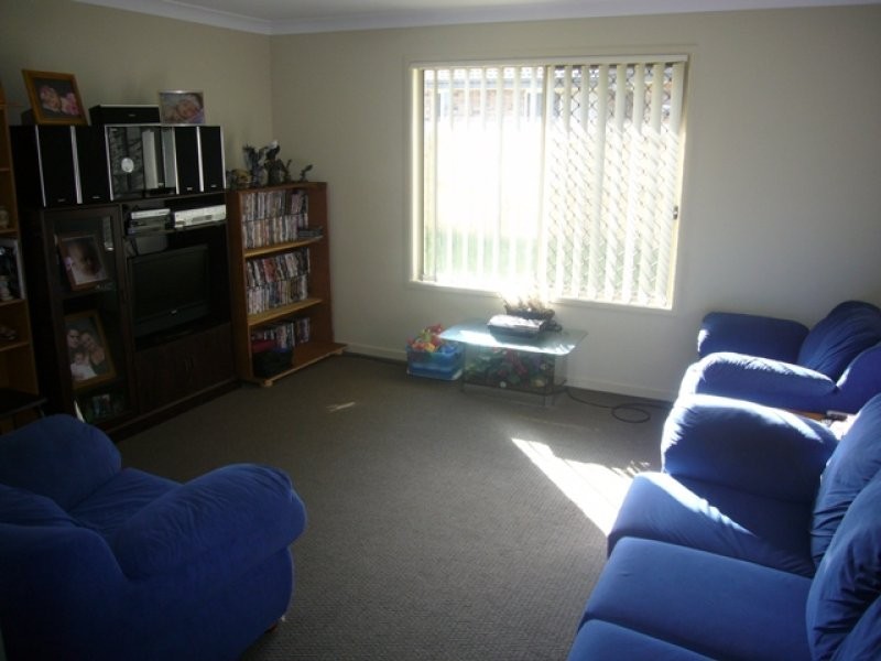 18 Burswood Close, Wulkuraka QLD 4305