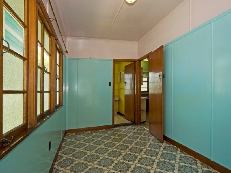 3 Irvine Street, East Ipswich QLD 4305