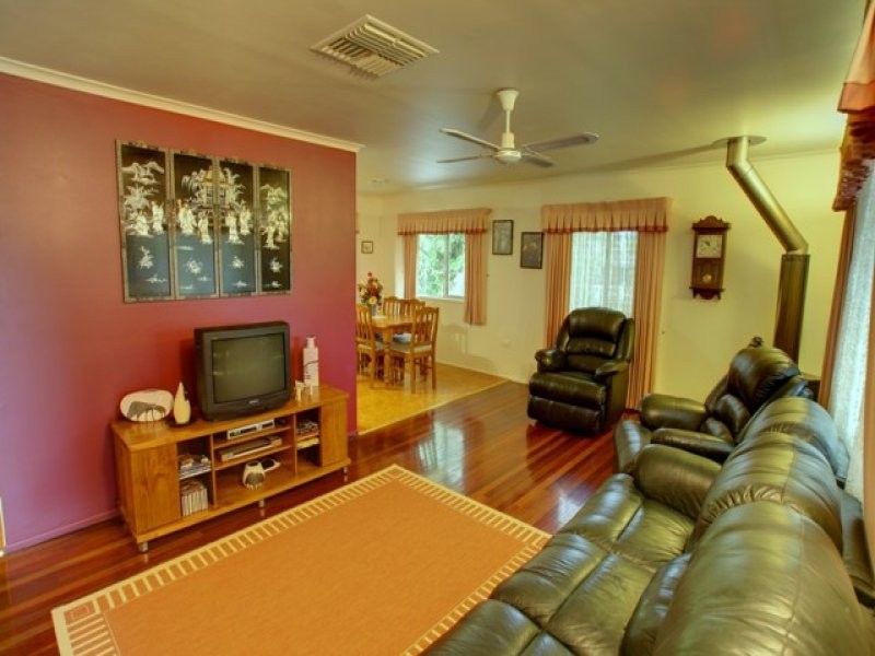 6 Bays Court, Brassall QLD 4305
