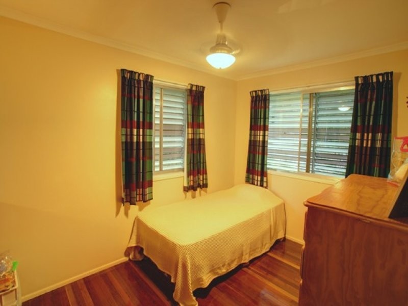 6 Bays Court, Brassall QLD 4305