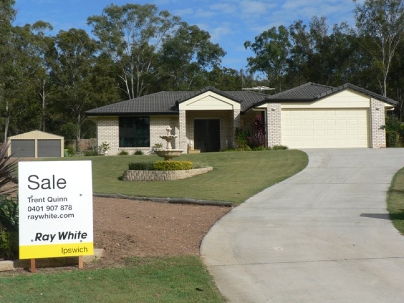 15 Pinto Place, Pine Mountain QLD 4306