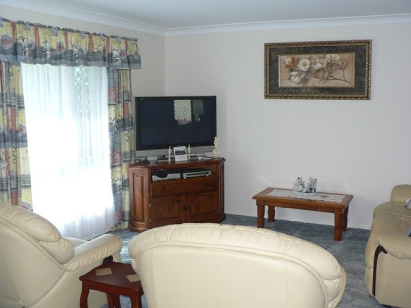 15 Pinto Place, Pine Mountain QLD 4306