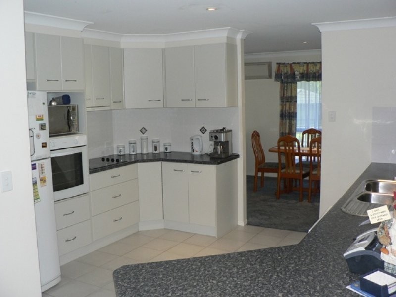 15 Pinto Place, Pine Mountain QLD 4306