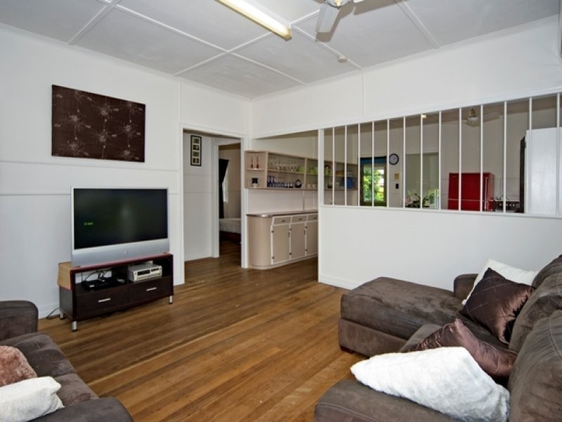 35 McGill Street, Basin Pocket QLD 4305