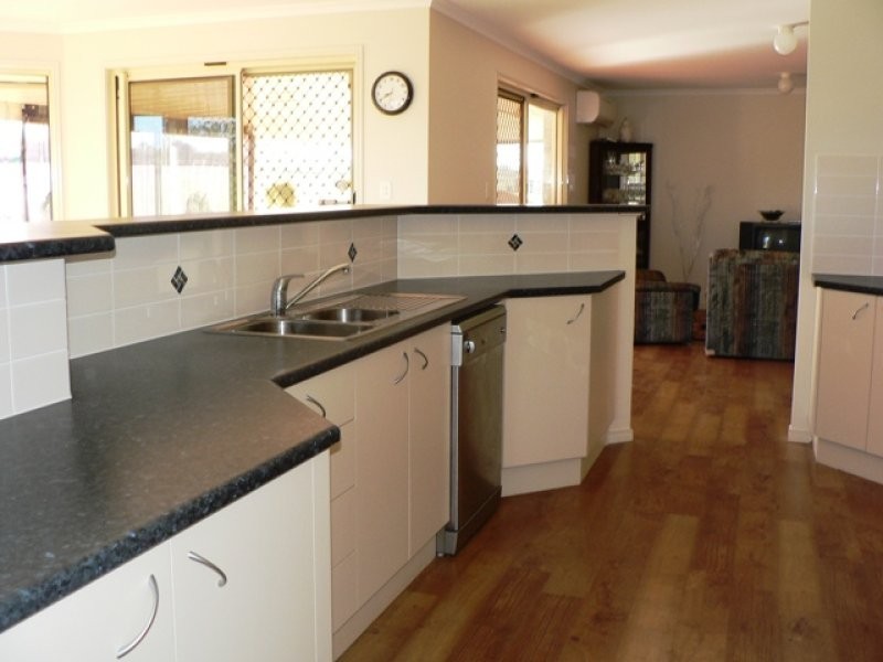 10 Sheridan Court, Willowbank QLD 4306