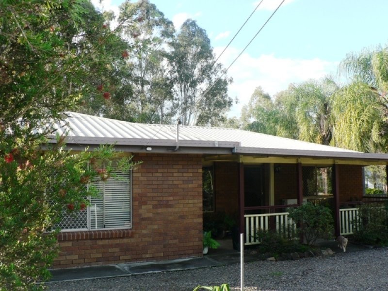 33 Ash Street, Yamanto QLD 4305